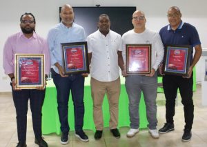 richard-bautista-es-elegido-“atleta-del-ano”-en-la-premiacion-de-abadina