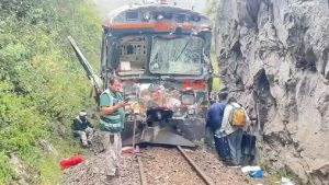 un-fallecido-y-al-menos-30-heridos-deja-el-choque-frontal-de-trenes-en-via-a-machu-picchu
