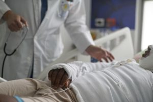 nino-de-9-anos-sufre-quemaduras-de-segundo-grado-por-explosion-de-bazuca-en-gurabo