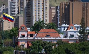 se-registra-tiroteo-cerca-del-palacio-presidencial-en-caracas