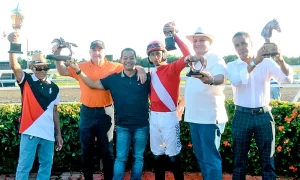 burlao-revalida-triunfo-en-el-clasico-ano-nuevo-en-el-hipodromo-quinto-centenario