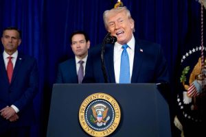 trump-estaria-dispuesto-a-comprar-groenlandia,-segun-su-secretario-de-estado