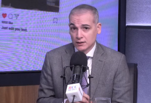 diplomatico-afirma-transicion-en-venezuela-debe-ser-pactada,-no-una-ruptura-violenta