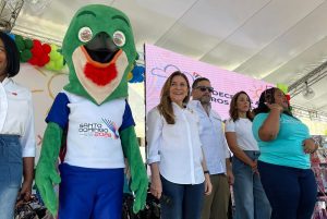 autoridades,-comunicadores-y-familias-participan-en-la-sexta-edicion-de-“plasticos-por-juguetes”