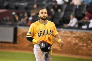 aguilas-vencen-9-3-a-gigantes-y-se-empatan-con-toros-en-el-segundo-lugar-clasificador