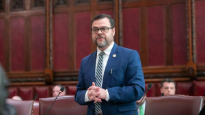 luis-sepulveda-asume-presidencia-del-comite-judicial-del-senado-de-ny