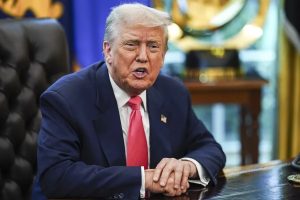 trump-llama-«cretino»-al-presidente-de-la-reserva-federal-y-dice-que-«se-ira-pronto»