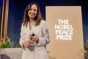 machado-habria-entregado-la-medalla-del-nobel-de-la-paz-a-trump 