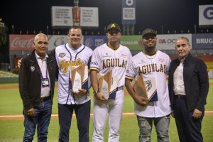 Lidom reconoce a Luis Urueta, Alberto Rodríguez y Gian Guzmán