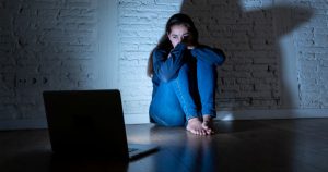 Expertos advierten incremento de la depresión juvenil vinculado al uso de redes sociales