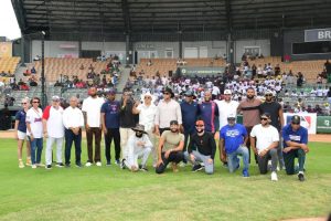 Clínica infantil de béisbol reúne a 160 niños y estrellas del deporte en el Tetelo Vargas