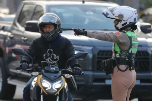 peru-multara-motos-con-dos-pasajeros-para-frenar-ataques-criminales