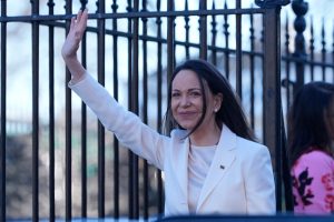 maria-corina-dice-que-su-principal-objetivo-ahora-es-«regresar-a-venezuela»