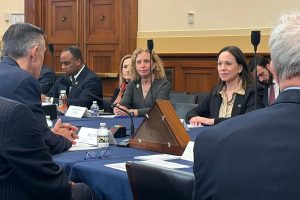 maria-corina-machado-dice-que-su-principal-objetivo-ahora-es-«regresar-a-venezuela»
