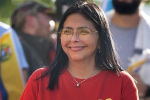 delcy-rodriguez-informa-que-venezuela-recibe-us$300-millones-por-ventas-de-crudo