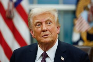 trump-dice-que-no-ira-al-super-bowl-y-critica-a-bad-bunny-y-green-day