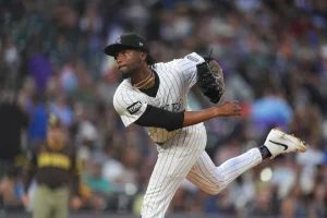 yankees-adquieren-al-relevista-angel-chivilli-en-un-cambio-con-los-rockies