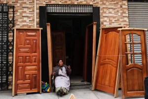 estudio-revela-mas-del-70-%-de-las-mujeres-en-bolivia-enfrentan-la-informalidad-laboral