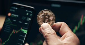 el-bitcoin-recupera-los-78,500-dolares,-tras-tocar-los-75,700-y-marcar-minimos-desde-abril