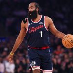 Cavaliers adquieren a James Harden en canje con los Clippers por Darius Garland