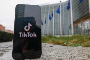Bruselas concluye que el diseño “adictivo” de TikTok vulnera la ley comunitaria