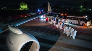 Colombia acoge a más de 100 compatriotas deportados de EE.UU. con vuelo humanitario