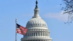 democratas-rechazan-propuesta-de-trump-de-renombrar-aeropuertos-a-cambio-de-fondos-federales