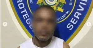 envian-a-justicia-a-hombre-acusado-de-agredir-a-su-padre-mientras-lo-banaba-en-la-romana