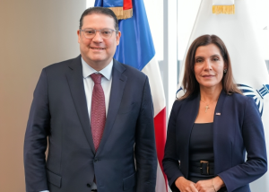 micm-y-embajada-de-ee-uu.-abordan-comercio-bilateral-y-cooperacion-industrial