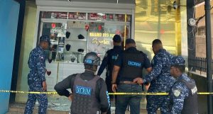 dicrim-investiga-asalto-a-joyeria-en-spm