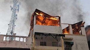reportan-incendio-en-el-residencial-cosntelacion-del-dn