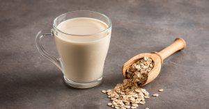 leche-de-avena:-beneficios,-limites-y-que-recomiendan-los-nutricionistas