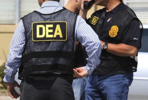 DEA reubica personal tras cierre de su oficina en RD por investigación de corrupción