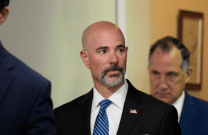 Reubican agentes de la DEA en RD mientras investigan denuncias por revisión de conducta