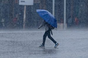 persisten-lluvias-y-vientos-por-sistema-frontal-en-el-pais