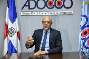 adocco-solicita-revocar-decreto-que-concede-alta-distincion