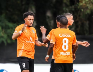 Cibao FC triunfa y asalta la cima de la Liguilla con gol de Correa
