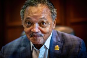 Fallece el reverendo Jesse Jackson, luchador por los derechos que aspiró a la presidencia