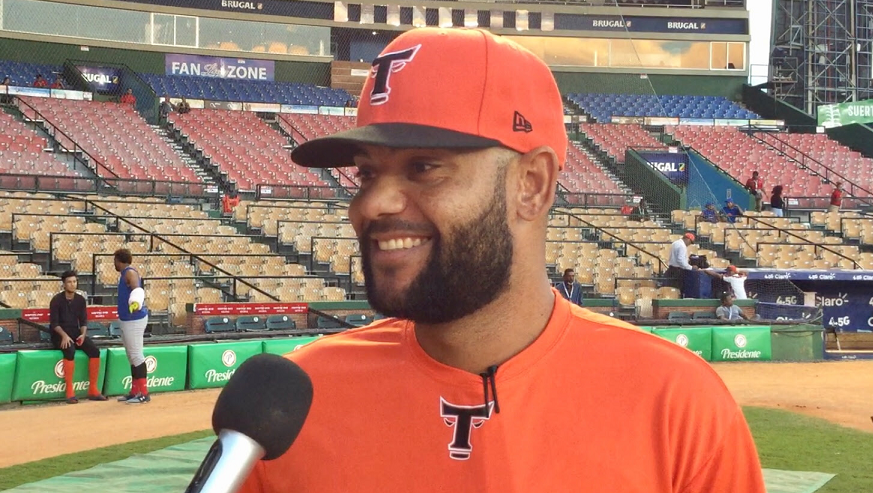 estrellas-contratan-a-hector-borg-como-manager