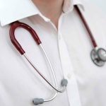 Alerta en Nueva York: miles de personas podrían perder su seguro médico en julio