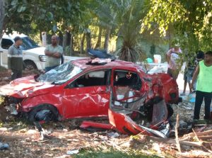 accidente-de-transito-en-los-jovillos-de-azua-deja-tres-heridos