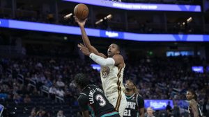 Seis triples de Al Horford impulsan triunfo de los Warriors ante los Nuggets