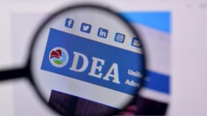 Exjefe de la DEA en RD tiene prohibido contactar a testigo clave en caso de fraude de visas
