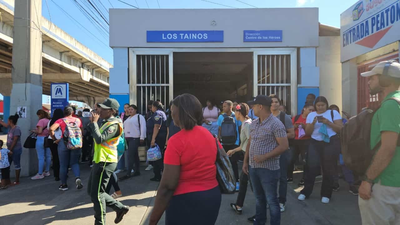 Restablecen servicio del Metro y Teleférico con transporte gratuito tras apagón