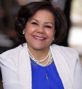 Ana Reyes, líder comunitaria en El Bronx, recibe premio “50 Mayores de 50”