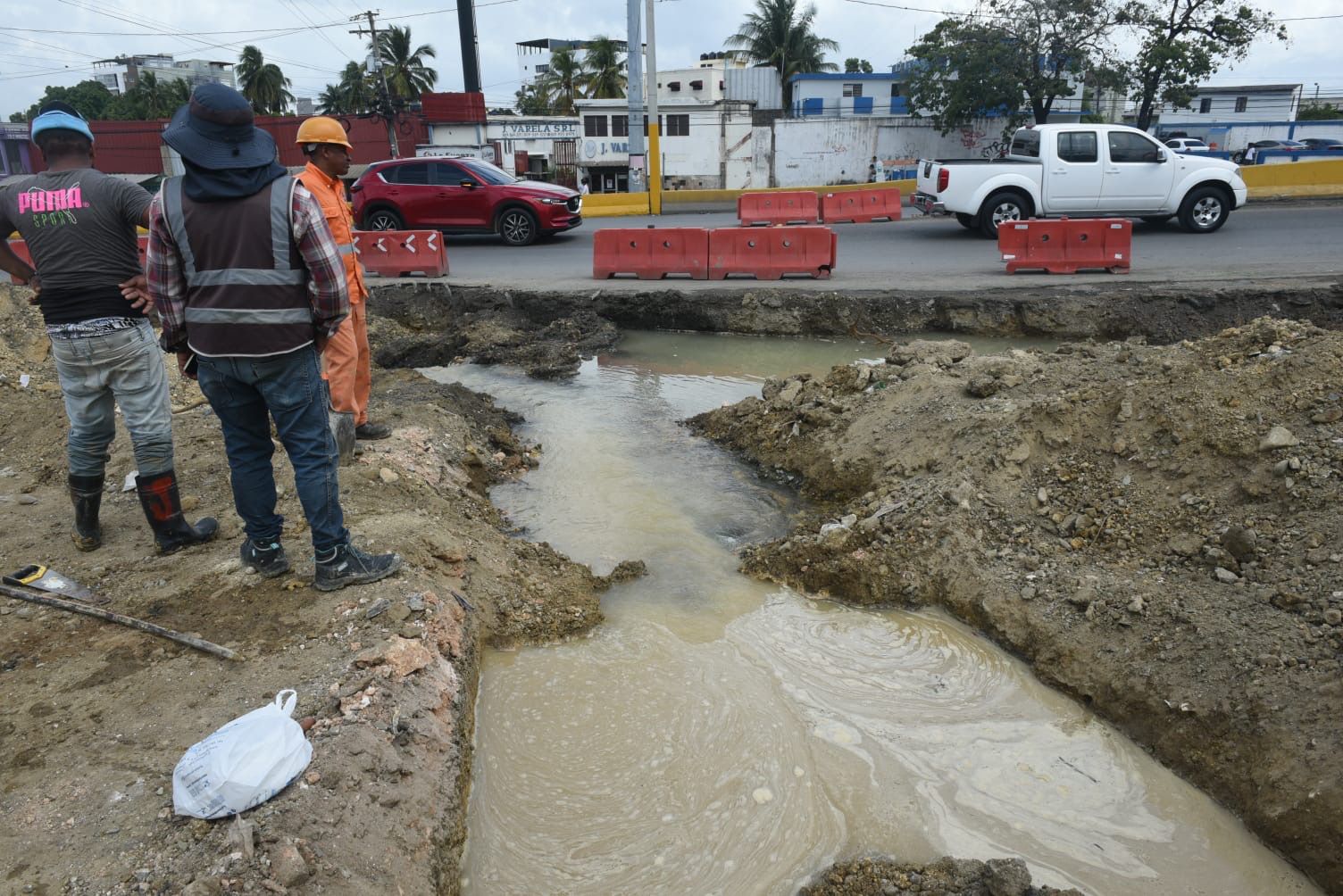 CAASD corrige averías en SDE y SDO