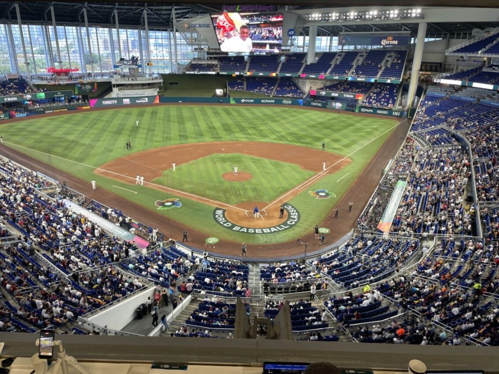 miami-respira-clasico-mundial-de-beisbol-con-inicio-de-partidos-en-el-loandepot-park