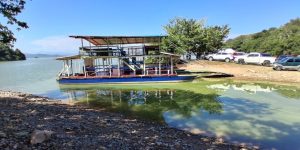 Realizan vigilia en Cotuí para exigir el saneamiento de la Presa de Hatillo