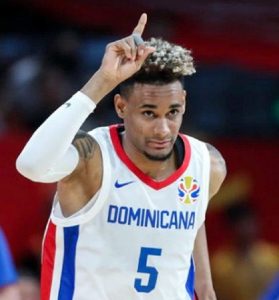 pica-y-se-extiende:-victor-liz-y-la-sobrecarga-que-lleva-en-la-final-del-tbs-santiago