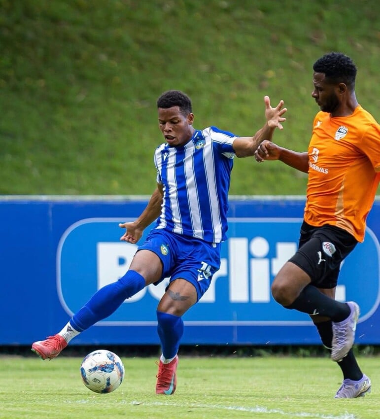 cibao-fc-se-mantiene-firme-en-la-cima-del-futbol-dominicano